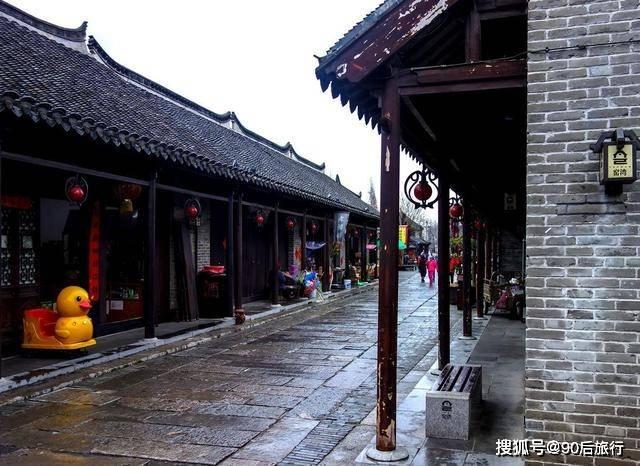 黄圣依杨子收千万坑位费只卖出1单?60商家报警维权